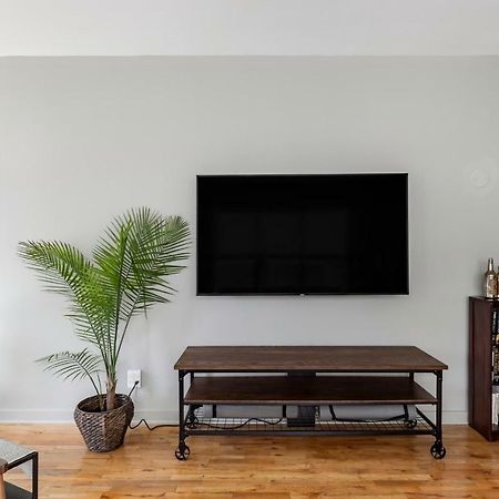 Trendy Castleberry Hill Condo- Walk To Mercedes Benz/ All Downtown Attractions Атланта Екстериор снимка