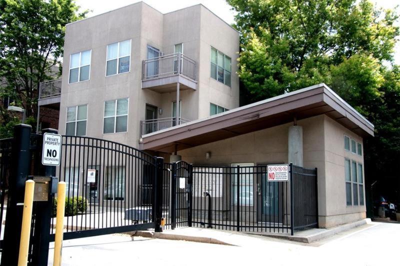 Trendy Castleberry Hill Condo- Walk To Mercedes Benz/ All Downtown Attractions Атланта Екстериор снимка
