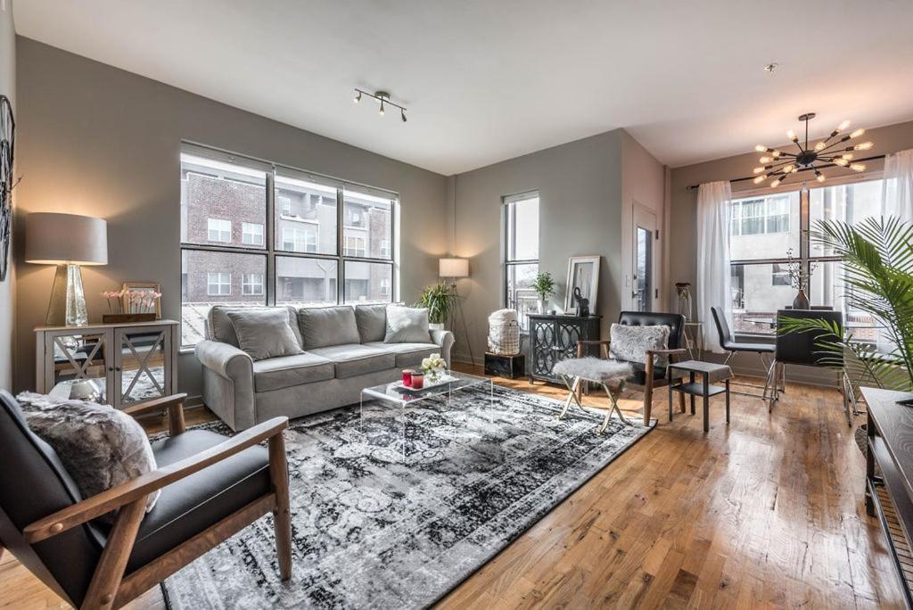 Trendy Castleberry Hill Condo- Walk To Mercedes Benz/ All Downtown Attractions Атланта Екстериор снимка